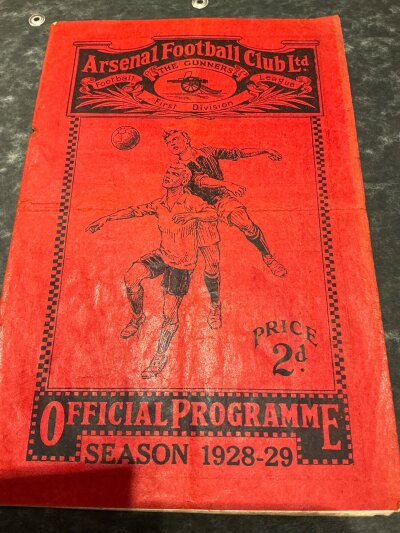 1928 - 1929 Arsenal v Mansfield Football Programme: Good condition FA Cup match with no team changes. Rusty staples holding firm.