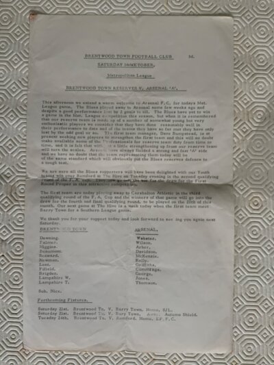 67/68 Brentwood Town Reserves v Arsenal A Football Programme: Good condition long single sheet Metropolitan League match with no team changes. Folding.