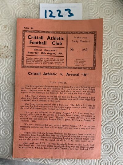 54/55 Crittall v Arsenal A Football Programme: Eastern Counties League match dated 28 8 1954 in very good condition with team changes.