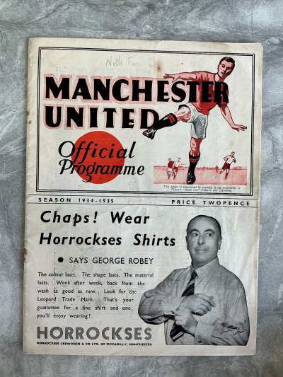 34/35 Manchester United v Nottingham Forest Football Programme: Very good condition FA Cup programme with no team changes. Staples removed not rotted away. Pencilled writing to rear.