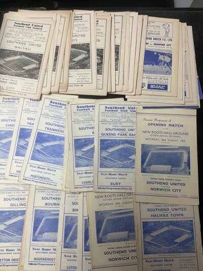 Southend United Home Football Programmes: 28 from the mid to late 50s including 4 of the first match at Roots Hall v Norwich in 55/56. Around 250 spanning the 60s decade plus 160+ from the 70s. Excellent condition with duplication. (Est 450)