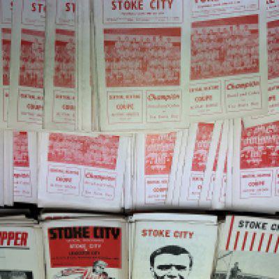 1960s Stoke City Home Football Programmes: Nearly 300 spanning the 60s plus a quantity of early to mid 70s. Mainly good condition with duplication. (est 350)