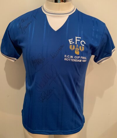 Everton 1985 European Cup winners Final Signed Football Shirt: Blue short sleeve shirt.  Signed to front by the 5 players