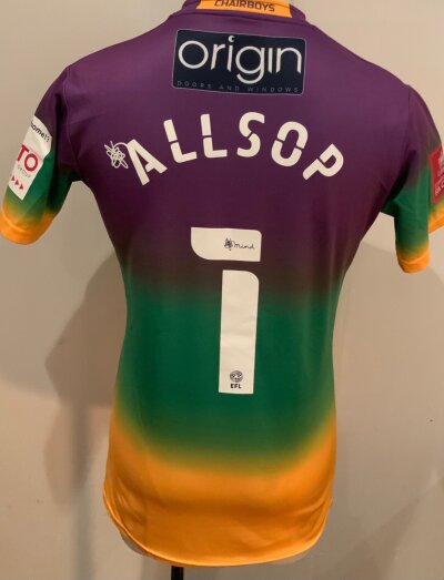 Wycombe Wanderers 2020 - 2021 Match Worn Football Shirt: Purple and Green short sleeve goalkeeper shirt. Number 1 Allsop to rear. Match Worn v Tottenham in the FA Cup