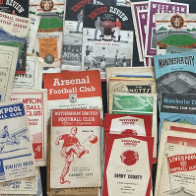 1950s Football Programme Collection: Representation of most clubs and includes 1952 FA Cup Semi Final Replay Arsenal v Chelsea. Good Manchester United including 50/51 + 51/52 v Blackpool. (225)