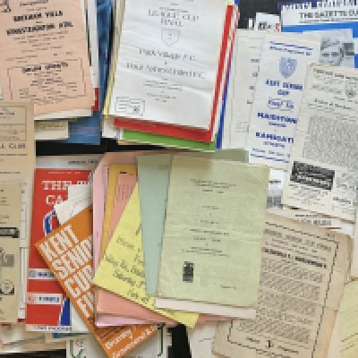 Minor + Non League Football Programmes: Includes finals plus some semi-finals and other special issues. Well over 200 programmes with instructions to sell.