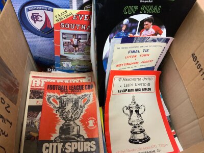 Final + Semi Final Football Programmes: Mainly FA Cup and League Cup from the late 50s onwards in excellent condition. Includes other big match including Charity Shields. (Est 200)