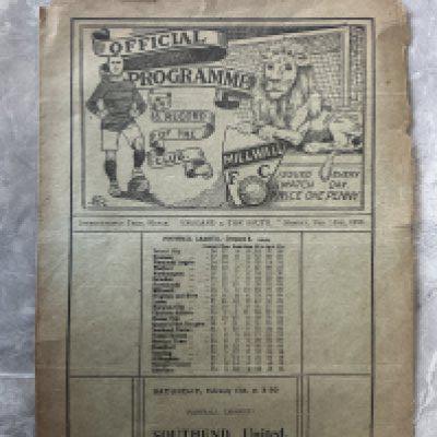 1922 - 1923 England v The South Football Programme: Played at Millwall on 12 2 1923. Fair condition 4 page trial match programme with score and scorers noted inside. Tatty edges. 