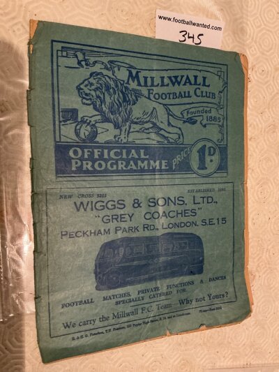 39/40 Millwall v Chelsea Football Programme: Fair condition league programme with no team changes dated 16 3 1940. Tears to back page and spine.