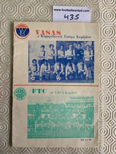 73/74 Vasas v Sunderland ECWC Football Programme: Excellent condition programme with no writing.
