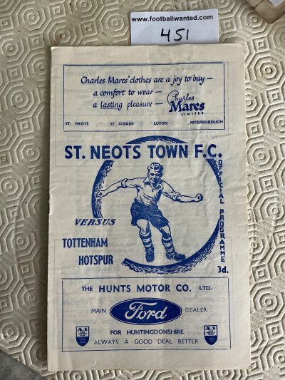 63/64 St Neots v Tottenham Football Programme: Metropolitan League match dated 22 4 1964 in excellent condition with no team changes. Pencilled scores inside.