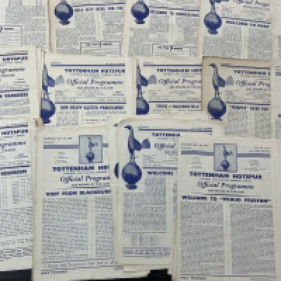 1950s Tottenham Home Football Programmes: Good condition from 53/54 onwards. 1st team homes to include 6 from the 60/61 double season. (40)