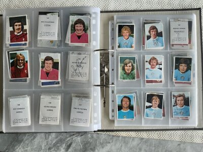 Signed FKS 75/76 Football Sticker Cards: Superb collection in pockets with autographs personally obtained by vendor. 198 cards of which 107 are signed. Most cards have been stuck down.