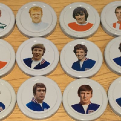 Schweppes Jam Jar Lid set: Complete set of 12 from the 1970 World Cup. Includes Moore Hurst and Peters (12)