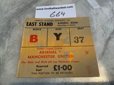 71/72 Arsenal v Manchester United Football Ticket: Division 1 match in good condition. Mark to rear.