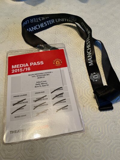 2015 - 2016 Manchester United v Wolfsburg Football Press Pass: Daily Mirror media pass for match dated 30 9 2015 with Man Utd lanyard.