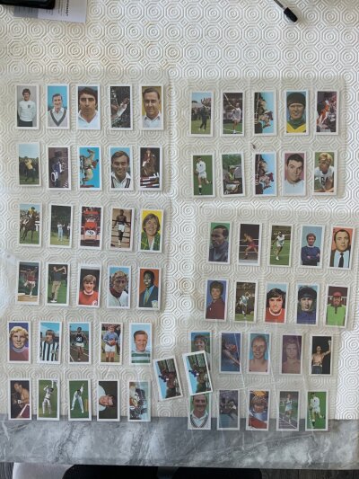 Barretts 1971/72 Goldflake Famous Sportsmen Cards: Complete set of this hard to obtain set of 50 plus 12 variants. Excellent condition. Full list online to include Gary Sobers Bobby Moore Cassius Clay and Pele.  (62)