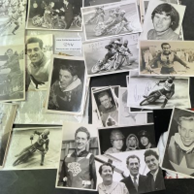Old Speedway Photos: Mainly black and white postcard size often from the 50s and 60s with a couple signed. Good. (40)