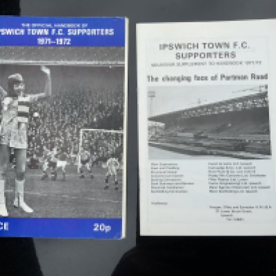 Ipswich Town Football Handbooks: Includes 39/40 46/47 47/48, 8 from the 50s, 7 from the 60s and 5 from the 70s. Mainly good. (23)