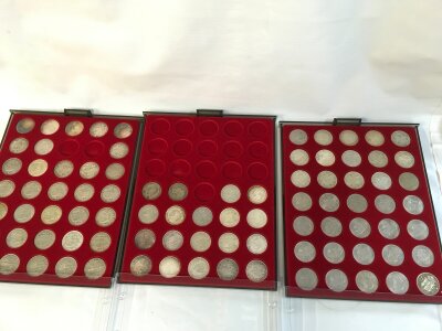 A nice collection of half crown. Coins range from 1898 to 1970 (not all present)