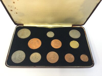 1968 11 coin specimen set.