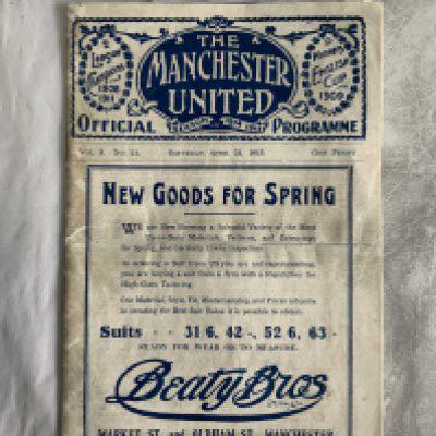 1915 FA Cup Final Football Programme At Manchester United: Incredibly rare Chelsea v Sheffield United final programme played at Old Trafford. Famously called the Khaki Cup Final as 1 year into World War One where the crowd was mainly dressed in military uniform. C/W Sheffield Sports Newspaper The Green Un from the day of the match and The Picture World newspaper from the Monday after with a match report inside. Programme very good with no team changes and papers fair. (3)