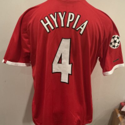 2001 - 2003 Liverpool Match Worn Champions League Shirt: Short sleeve red Number 4 with Hyypia to rear and Champions League badge to one arm.