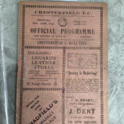 1930 - 1931 Chesterfield v Hull City Football Programme: Good condition first team programme with no team changes. Professional repair near staple area.