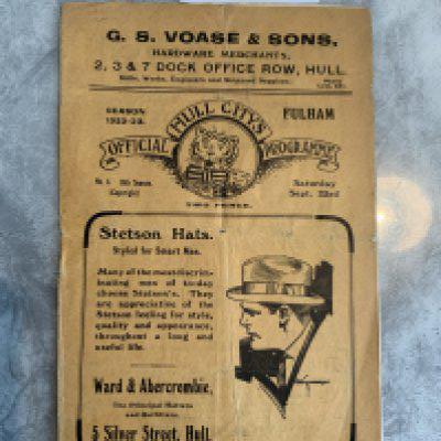 1922 - 1923 Hull City v Fulham Football Programme: Good condition first team programme with no team changes. Slight wear.