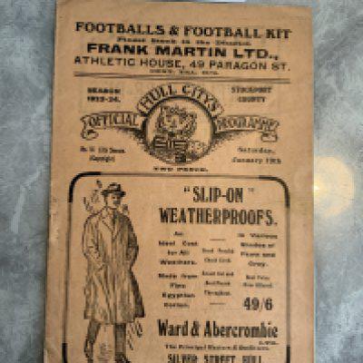 1923 - 1924 Hull City v Stockport County Football Programme: Excellent condition first team programme with no team changes.