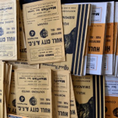 Hull City 1960s Football Programmes: 24 from the mid to late 50s then a further 100+ spanning the 60s decade. Very good with duplication. (est 130+)