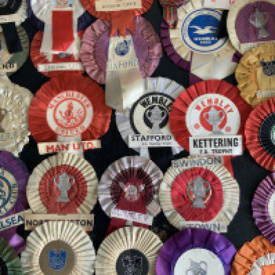 Football Rosette Collection: Wide range of clubs in mainly good condition to include a few Non League. (26)
