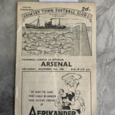 46/47 Grimsby Town v Arsenal Football Programme: Very good condition league match with no team changes.