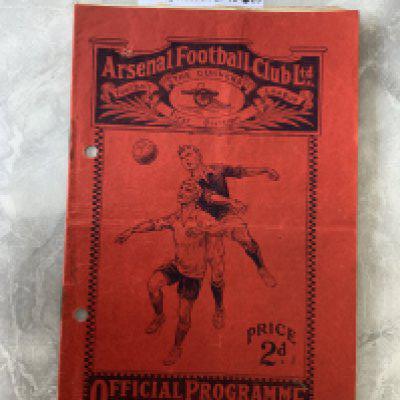 1925 - 1926 Amateur Cup Semi Final Football Programme: Northern Nomads v Redhill played at Arsenal in fair condition dated 13 3 1926. Punch holes. Rusty staples holding firm. No team changes but pencilled are the words shocking game never seen such awful football. Redhill went on to win the cup. (100 years later im saying the same about West Ham).