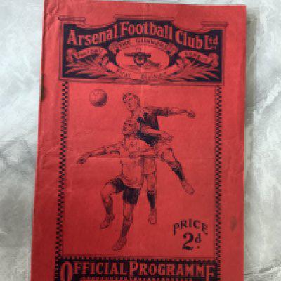 1925 - 1926 Arsenal v Birmingham City Football Programme: Good condition league match dated 1 5 1926. Rusty staples holding firm. No team changes.