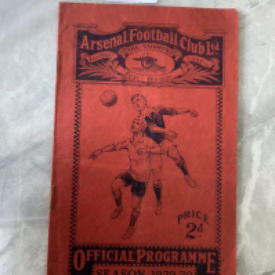 1929 - 1930 Arsenal v Bolton Wanderers Football Programme: Good condition league match dated 28 9 1929. Pencilled team changes.