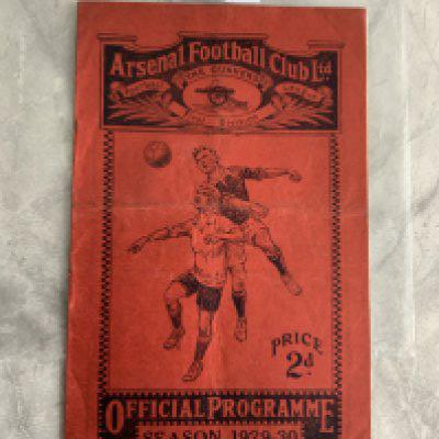 1929 - 1930 Arsenal v Everton Football Programme: Excellent condition league match dated 8 2 1930. No team changes.