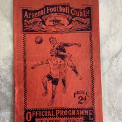 1929 - 1930 Arsenal v Portsmouth Reserves Football Programme: Excellent condition London Combination match dated 21 4 1930. No team changes.