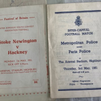 50/51 Football Programmes Played At Arsenal: FA X1 v The Army, QPR v The Army, Hendon v Bromley London Amateur Senior Cup Final, Met Police v Paris Police, Stoke Newington v Hackney Youth, Boxers v Jockeys including advertising poster. Good. (7)