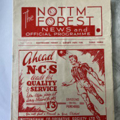 48/49 Nottingham Forest v QPR Football Programme: Very good condition 2nd Division programme with no team changes.