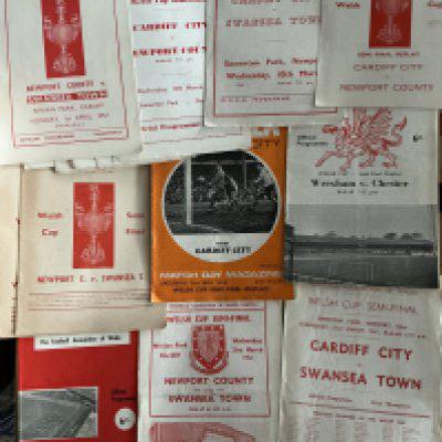 Welsh Cup Final + Semi Final Football Programmes: Very nice collection to include finals for 56, 57, 61, 63, 65 both legs, 71. Semi finals are from 56, 57, 62, 63, 64, 65 and a quantity of 67 at Cardiff. Very good with duplication. (26)