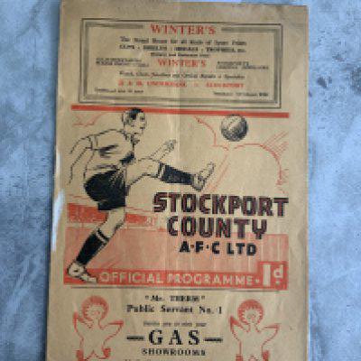 35/36 Stockport County v Southport Football Programme: 3rd Division North match in good condition with no team changes.