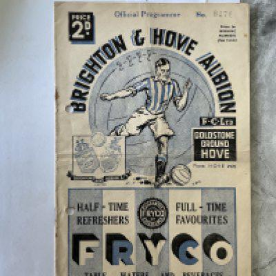 38/39 Brighton v Torquay United Football Programme: Good condition 3rd Division South programme although two punch holes. No team changes. Has some pencilled half times inside.