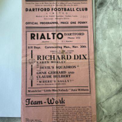 36/37 Dartford v Peterborough FA Cup Football Programme: Good condition gatefold programme with no team changes. FA Cup 1st round proper. Heavy folding.