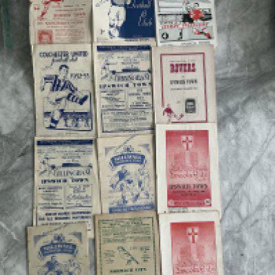 1950s Ipswich Town Away Football Programmes: 50/51 Gillingham Orient Bournemouth Norwich 51/52 Millwall Orient Gillingham 52/53 Colchester Exeter Millwall Bristol Rovers 53/54 Brighton Walthamstow FA Cup Norwich Preston FA Cup Crystal Palace 54/55 Hull Birmingham Blackburn Lyon Lincoln Bristol Rovers. Mainly good with a couple less so. (30)