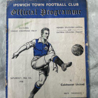 37/38 Ipswich v Colchester United Football Programme: Southern League 16 page programme in fair condition with team changes. Rusty staples holding firm. Few marks and creases.