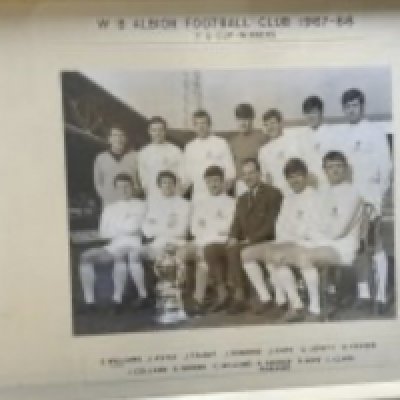 1968 West Brom FA Cup Final Official Framed Club Photo: Former property of Alan Ashman who had this picture on his wall at home. Stunning picture of the team and manager with the FA Cup. Press photo in original frame. COA from Laurie Rampling club photographer and Historian who obtained this direct from the family.