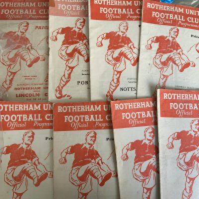 Rotherham United Home Football Programmes: 8 from the 50s and approximately 135 from the 60s and 40 from the early 70s. 67/68 68/69 + 69/70 must be near complete. Instructions to sell. Very good. (est 200+)