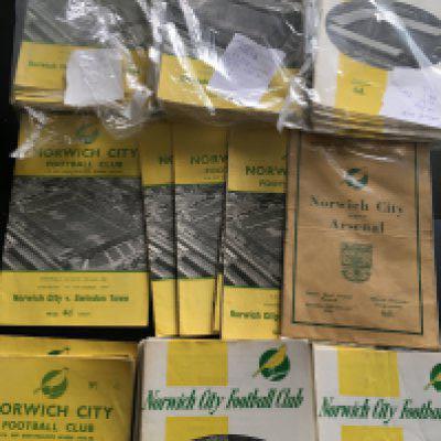 Norwich City Home Football Programmes: 6 from the 50s and approximately 140 from the 60s and 40 from the early 70s. 60/61 62/63 + 67/68 are complete of all league matches plus a few cups. Instructions to sell. Very good. (est 190+)
