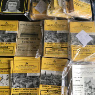 Oxford United Home Football Programmes: Approximately 200 from the 60s and 40 from the early 70s. Near or complete sets from 63/64 67/68 68/69 and 69/70. Instructions to sell. Very good. (est 250)